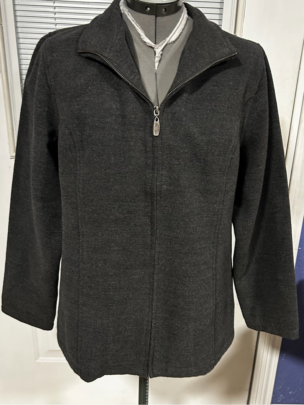 D&CO Women’s Charcoal heavy Zip-Front coat